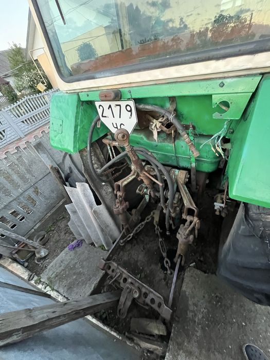 Трактор ЮМЗ 6 з прицепом, культиватором і марком