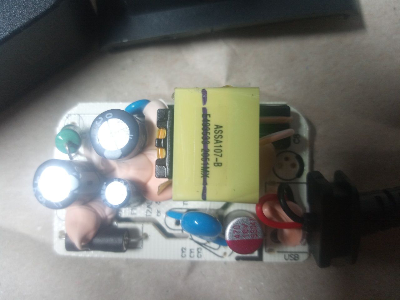 9В 9V 1A 9W Блок живлення адаптер питания