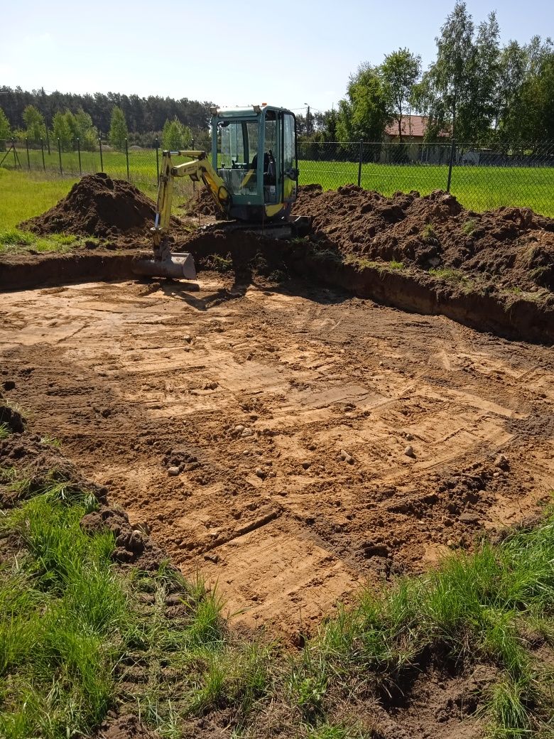 Usługi Minikoparką WYNAJEM Przeciski Kretem Wbijanie rur PRACE ZIEMNE