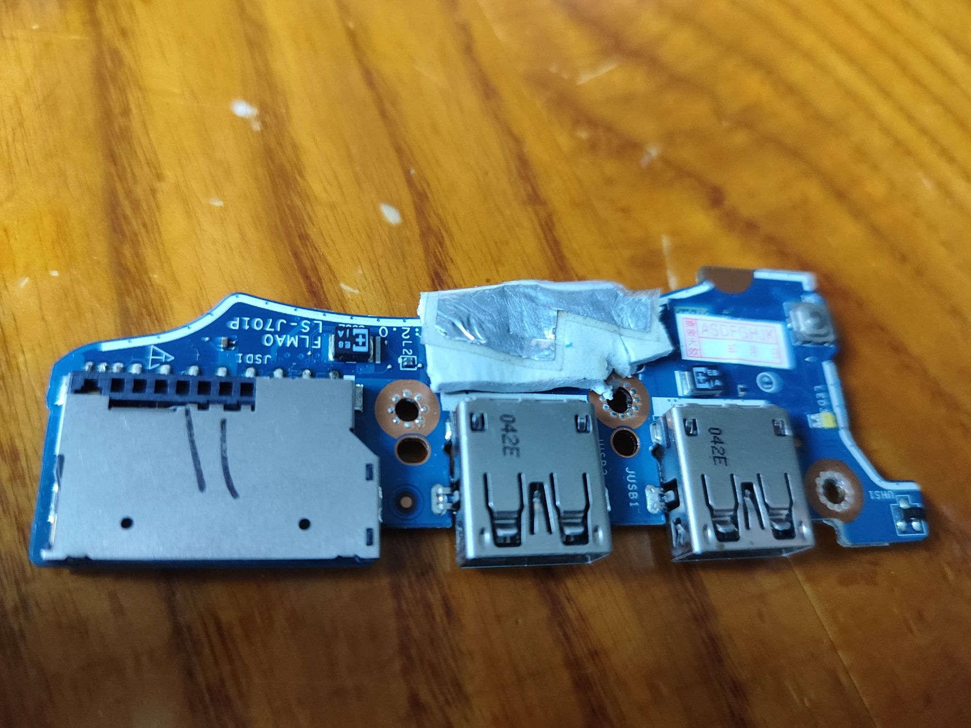 Ls-j701p moduł włączania zasilania , USB, czytnik kart.