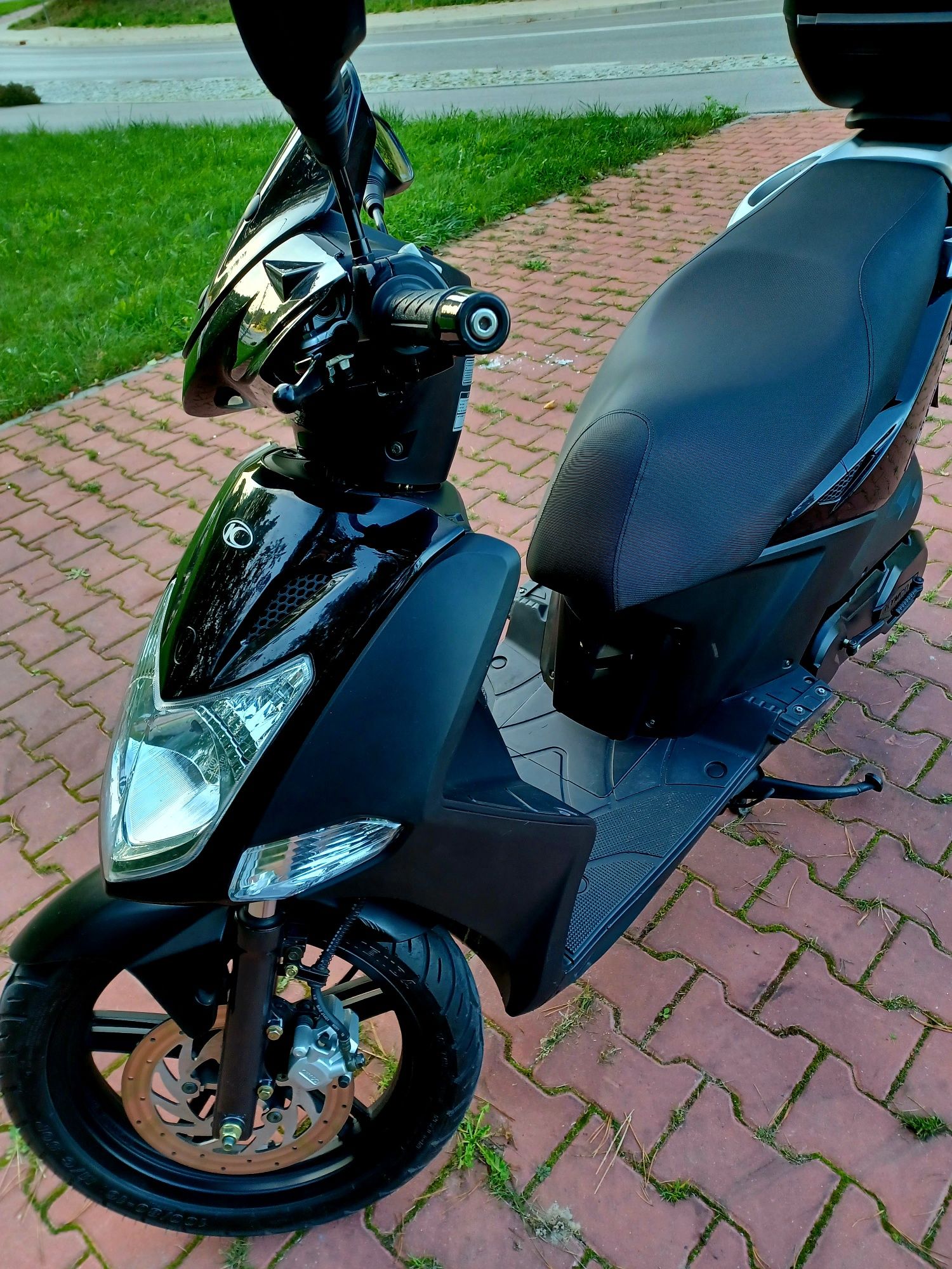 4 tyś. km. J.NOWY SALON PL. Kymco Agility 125 skuter kat.B motocykl