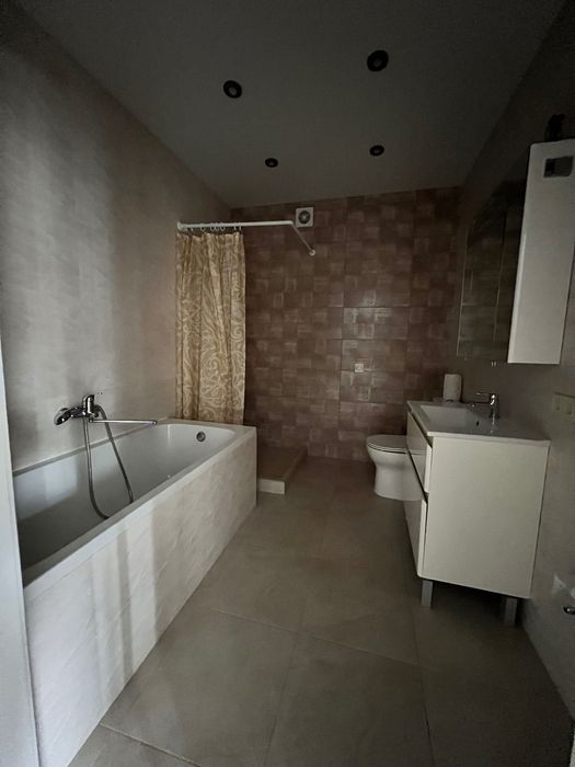 Оренда  1-ної квартири  сучасної в Бучі