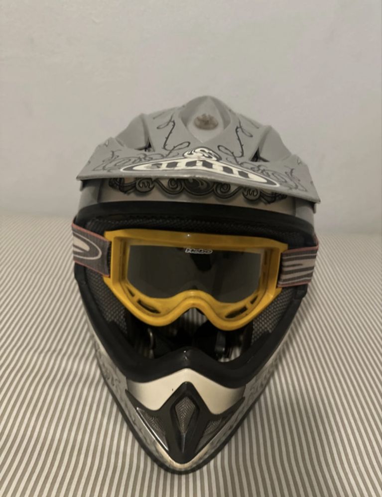 Capacete de mota