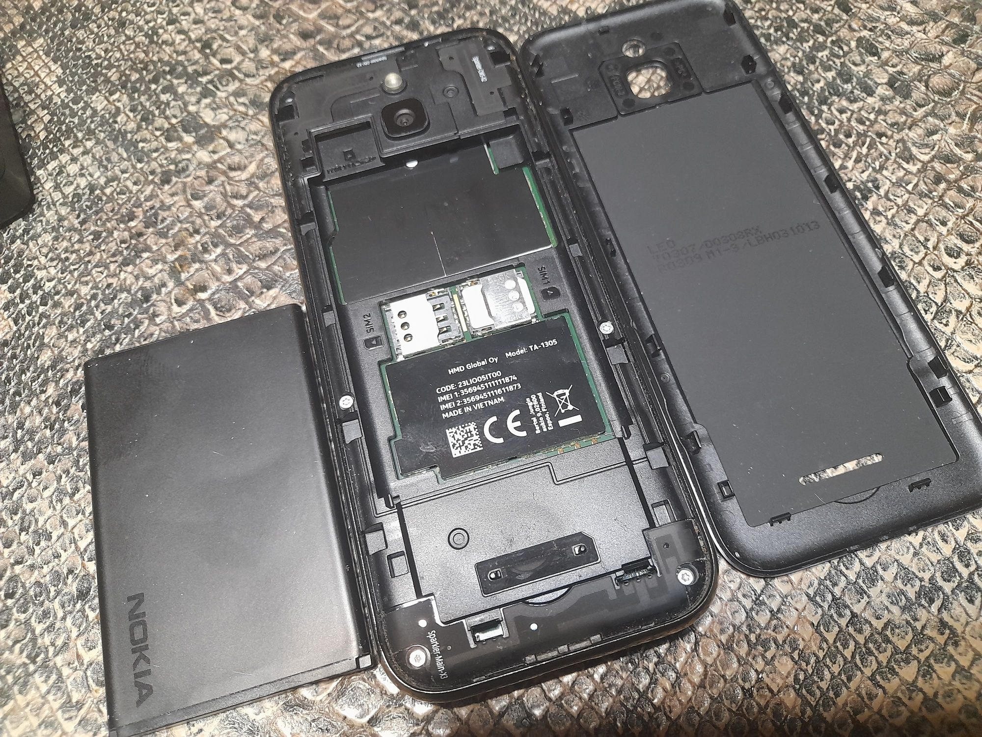 Nokia 8000 GOLD 4G 2 nano sim