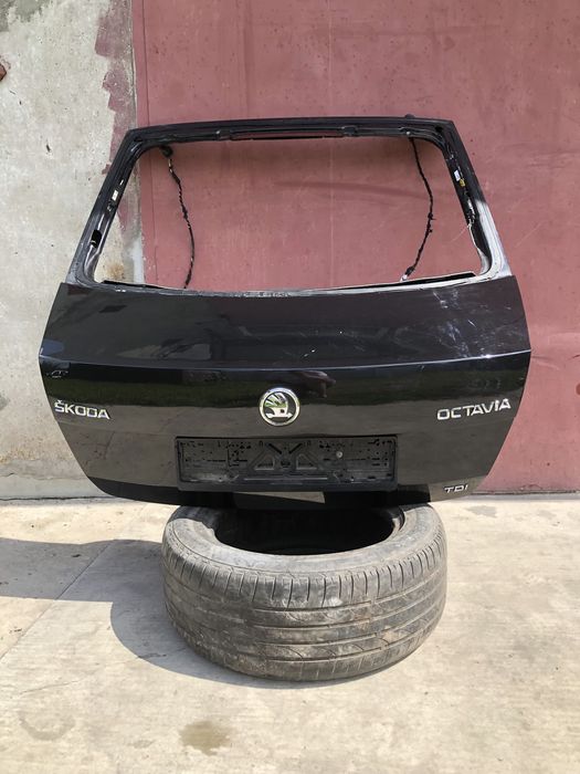 Двери двері ляда Шкода Октавія А7