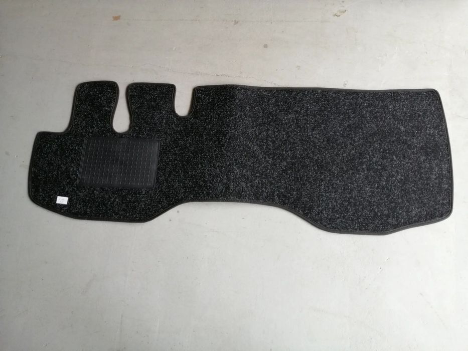 Tapete novo para a Toyota Hiace LH50 e LH51