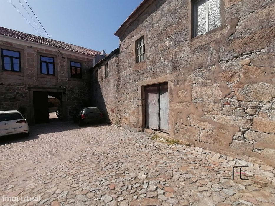 Moradia para Restaurar T4 Venda em Custóias, Leça do Balio e Guifões,M