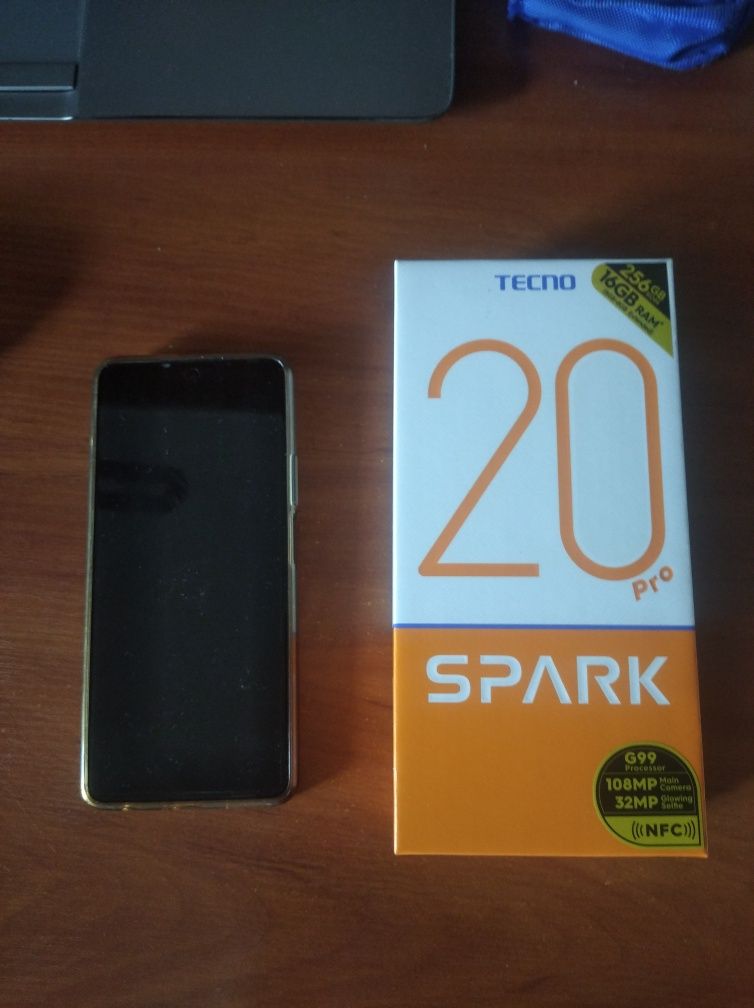 Продам Tecno Spark 20 pro 8/256