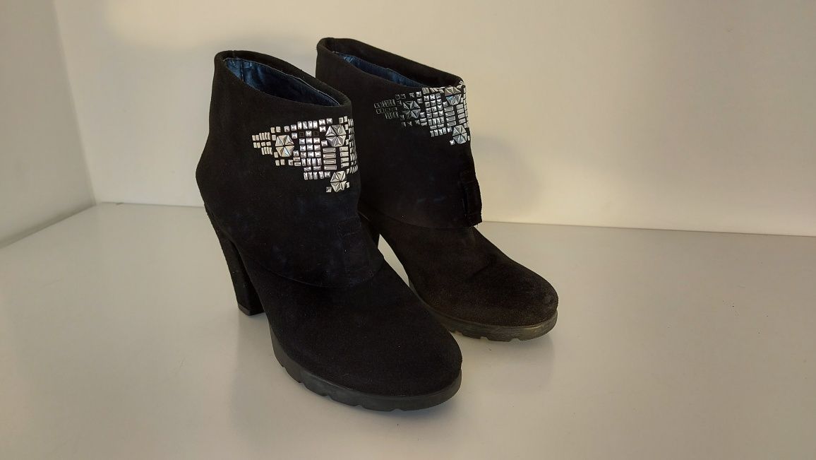 Buty botki skórzane Donna Loka w rozmiarze 37