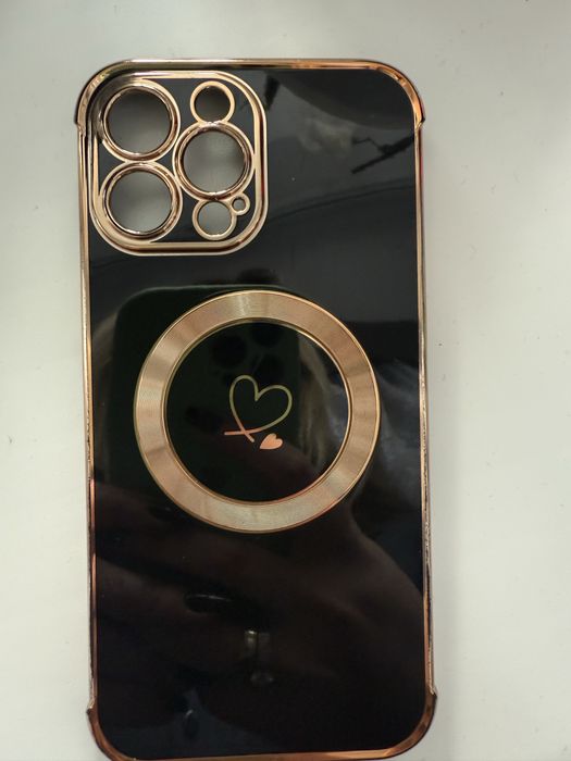 Чохол на айфон 13 про мах