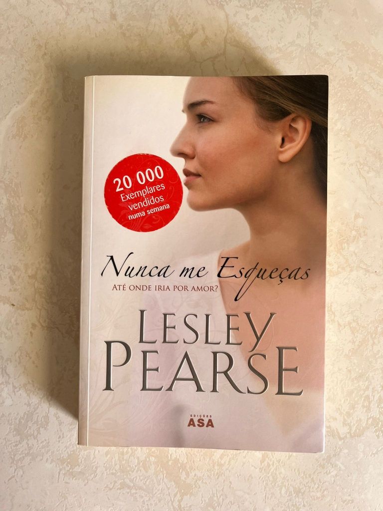 Livro traduzido de Romance "Nunca me esqueças"