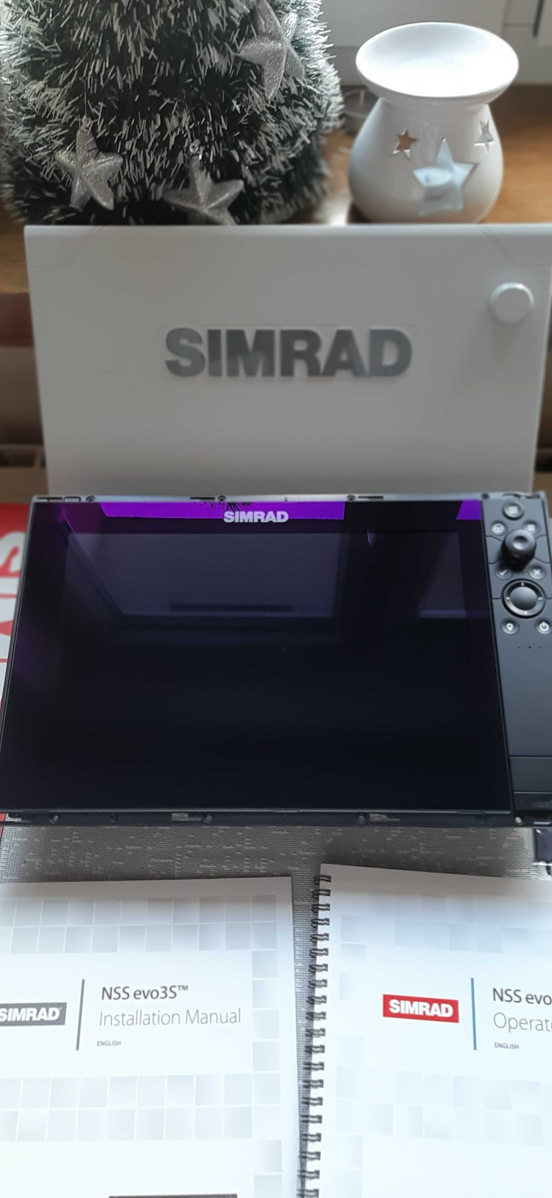 Jacht motorówka echosonda ploter Simrad Nss12 evo3s