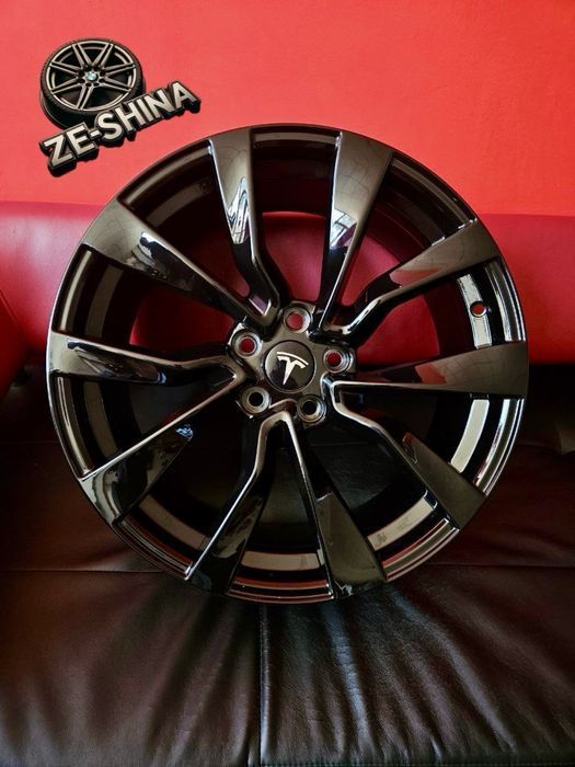 Диски R19 5x114.3 Tesla 3 GLOSS BLACK — нові 2025 року