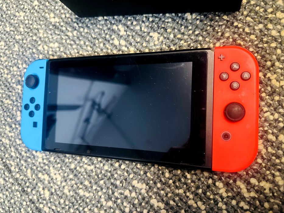 Nintendo Switch V2 – Model HAC-001 Możliwość zamówienia z Wysyłką!