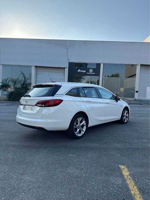 Opel Astra 1.6 CDTI