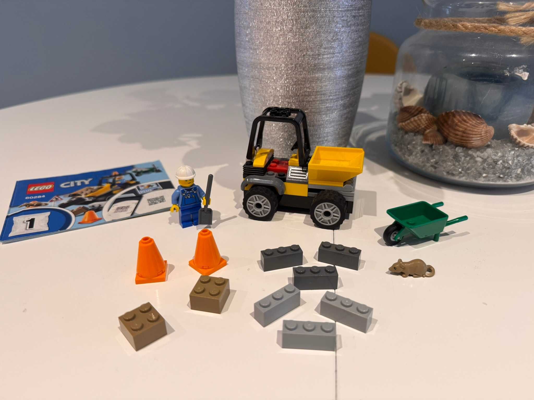 LEGO City 60284 Pojazd do robót drogowych