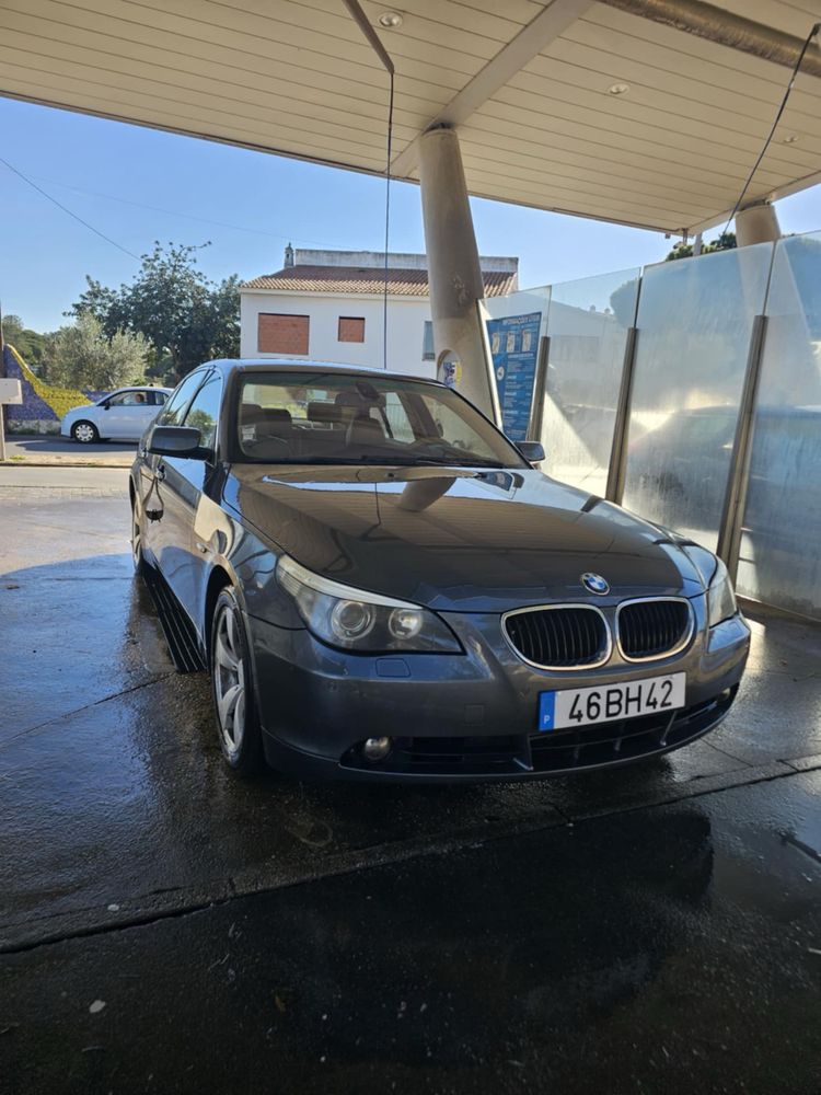 Carro BMW E60 520