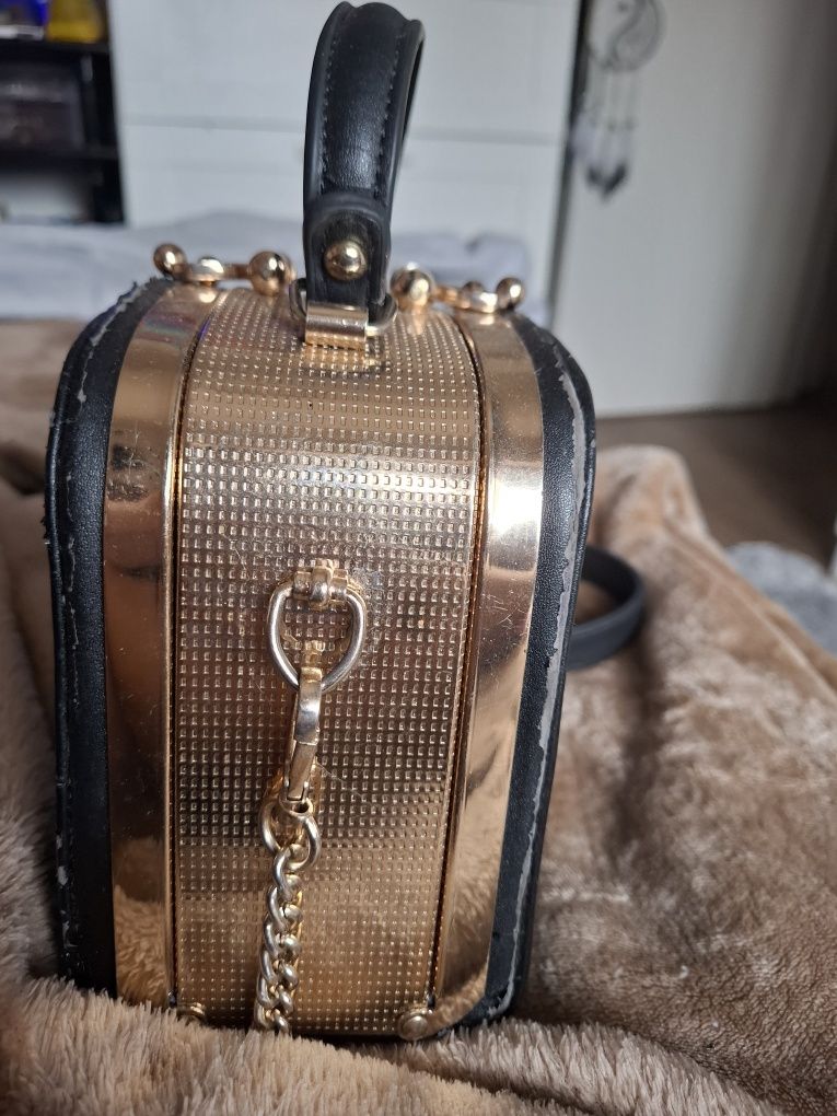 Bolsa Estilo Cofre