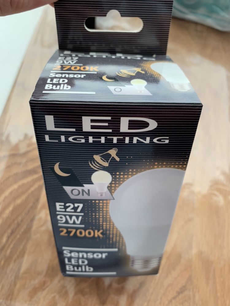 LED лампочка с датчиком звука