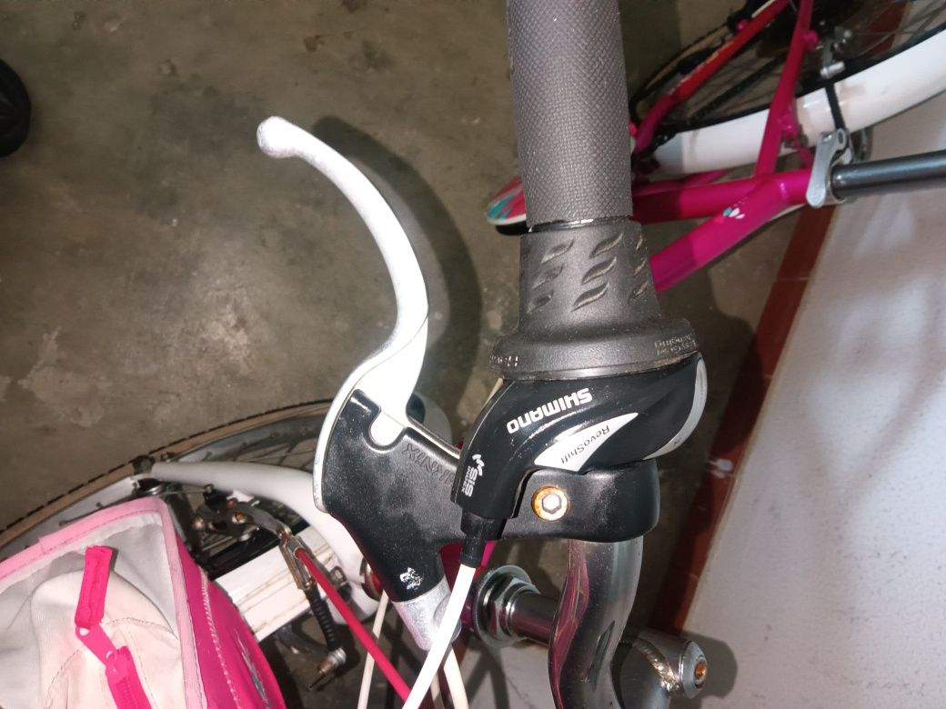 Bicicleta roda 20 60€ fim de semana para menina em excelente estado