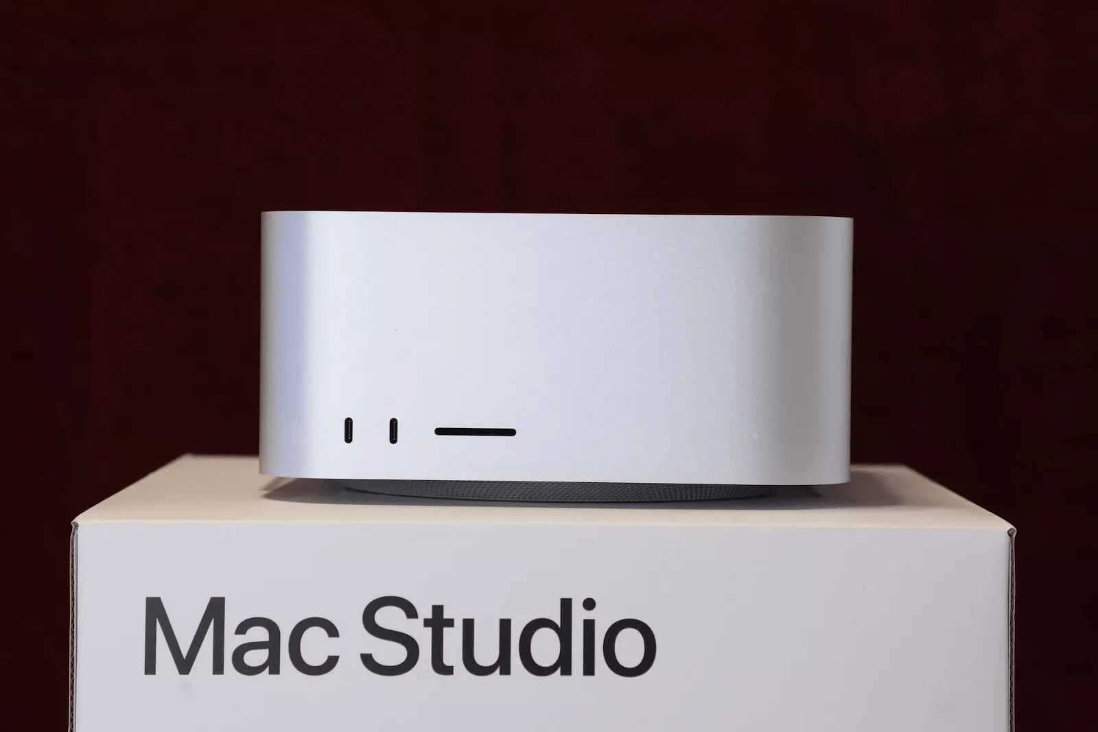 Mac Studio M1 Ultra 20c CPU 48c GPU 64gb RAM 4tb SSD - super stan