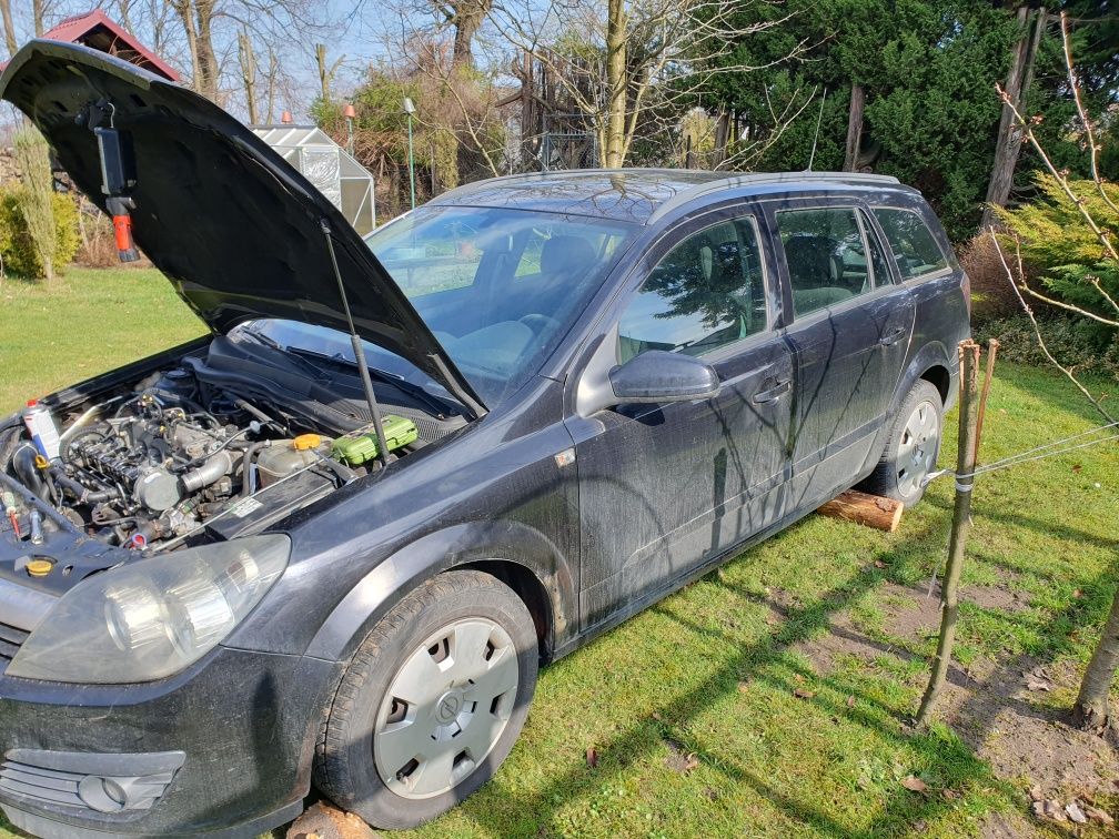 Astra h 1.9 100Km uszkodzony silnik