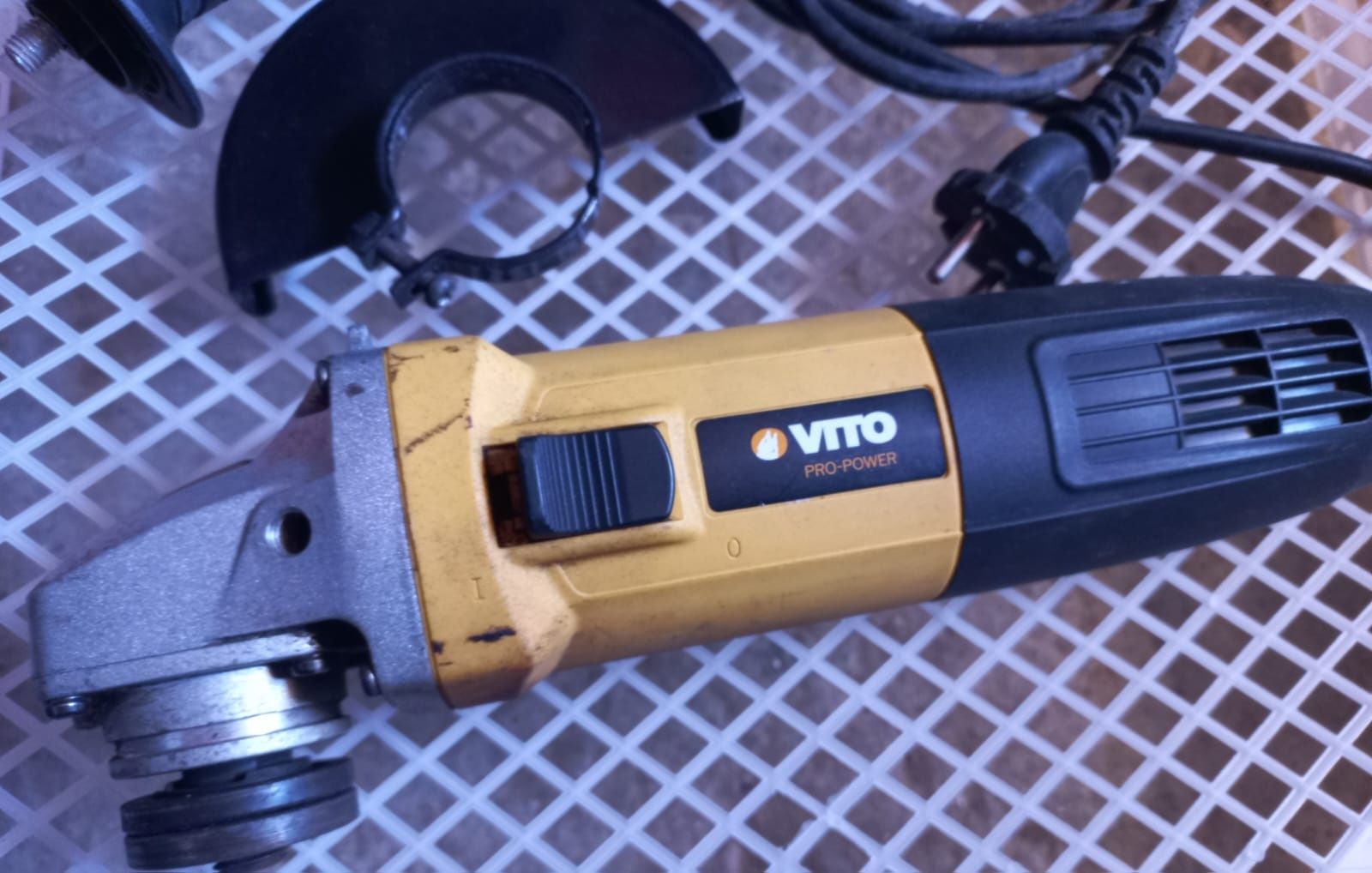 Rebarbadora 850W Vito / Excelente Estado