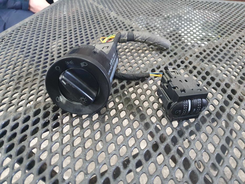 Przełącznik włącznik świateł regulacji Vw Passat B5 komplet