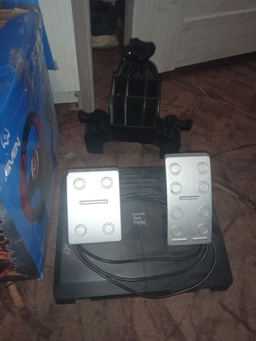 Игровой руль Sven