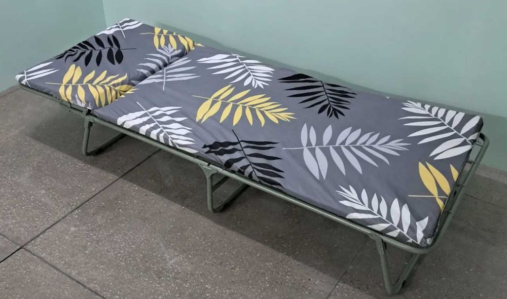 Розкладачка з матрацом  Раскладушка с матрасом На пружинах На ламелях