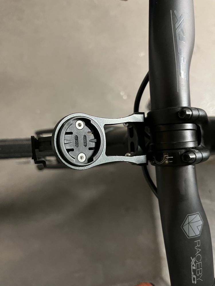 Trek Domane sl5 shimano 105 di2