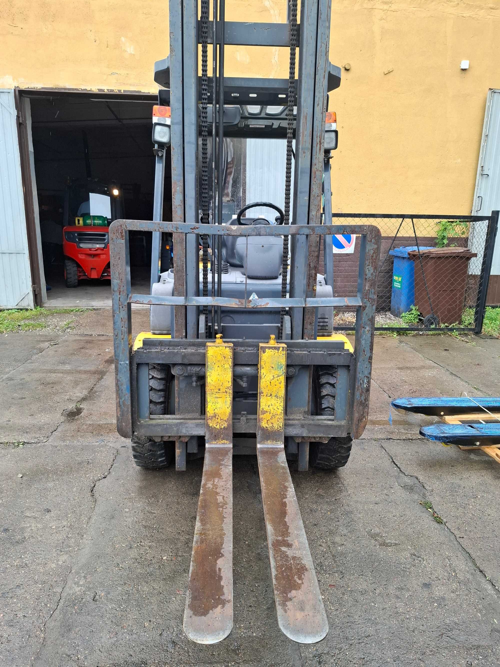 Wózek widłowy używany Komatsu / 2.0t / 2006 / Przebieg 6693