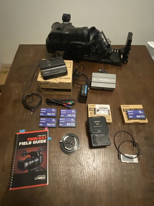 Sony ex-3 com sholder rig e v-mount