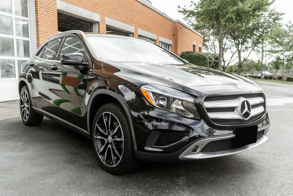 Mercedes-Benz GLA      2017