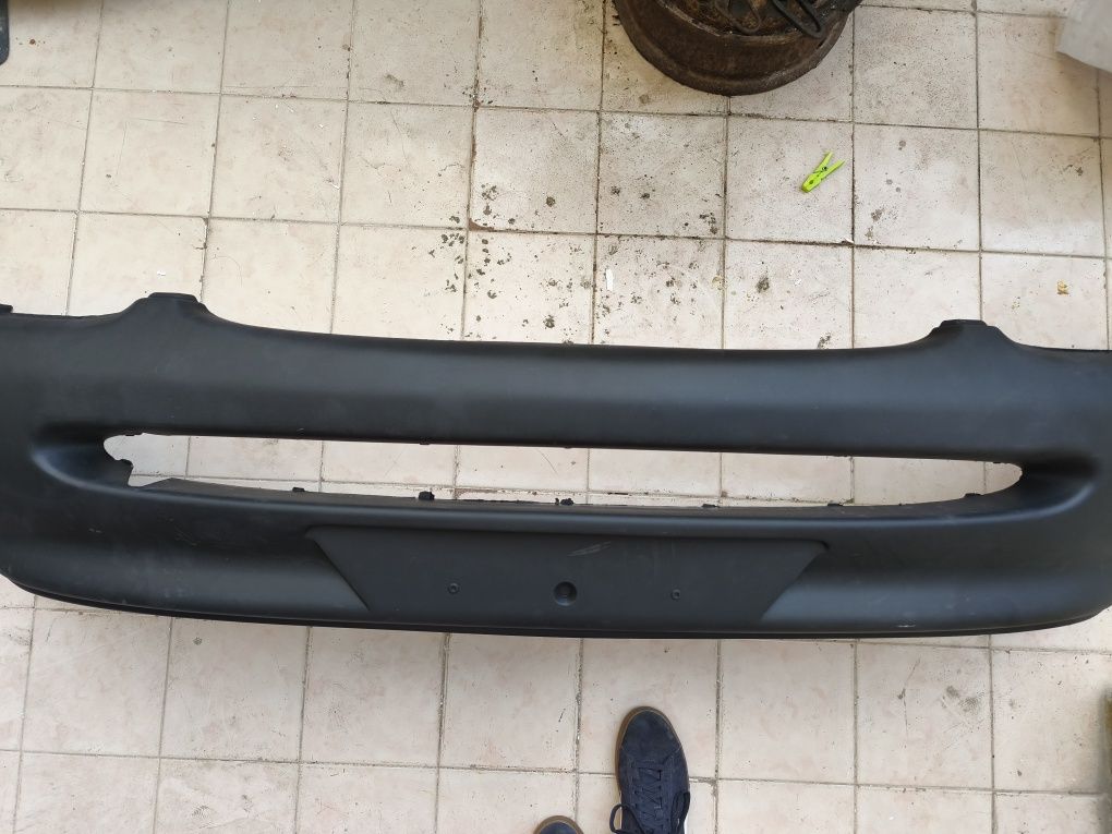 Para-choques Ford Escort 95-98