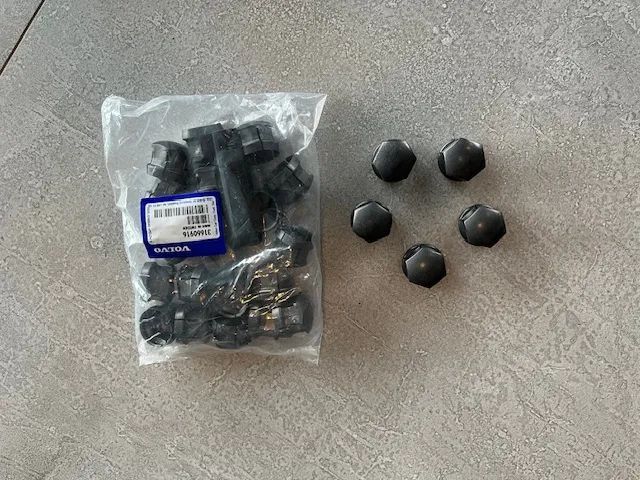 Osłona/kołpaczek śruby koła - grafit