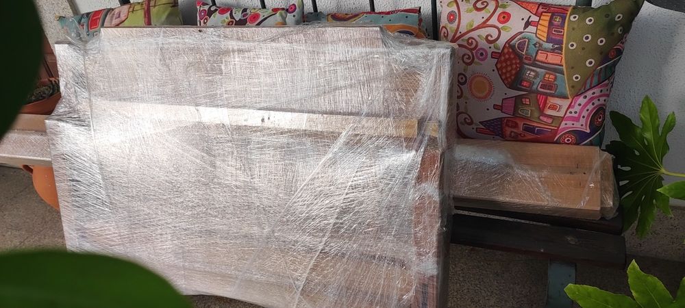 Cama de solteiro em pinho