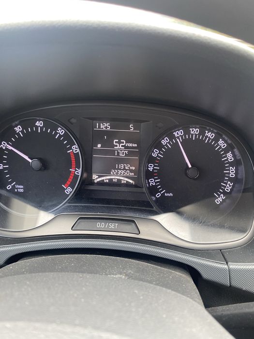 Продам своє авто Skoda Fabia 2016