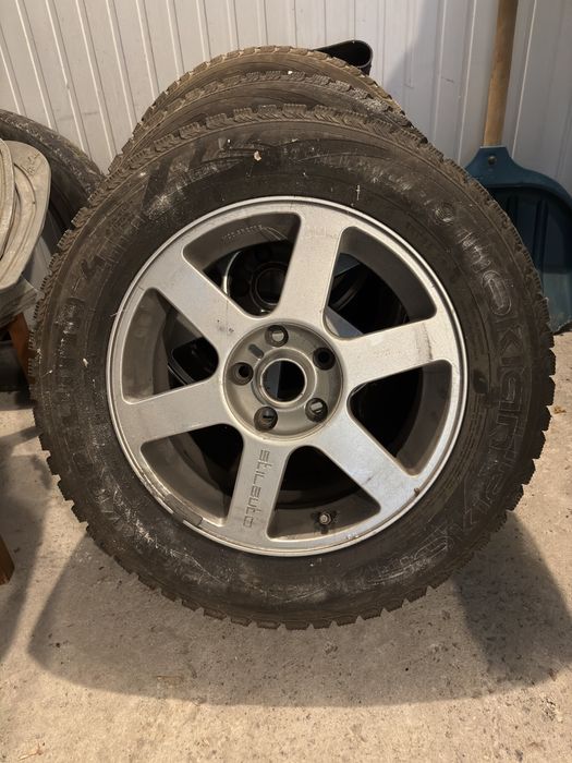 Комплект зимних колёс Toyota/Lexus nokian hakkapelitta-4 225/60 R16