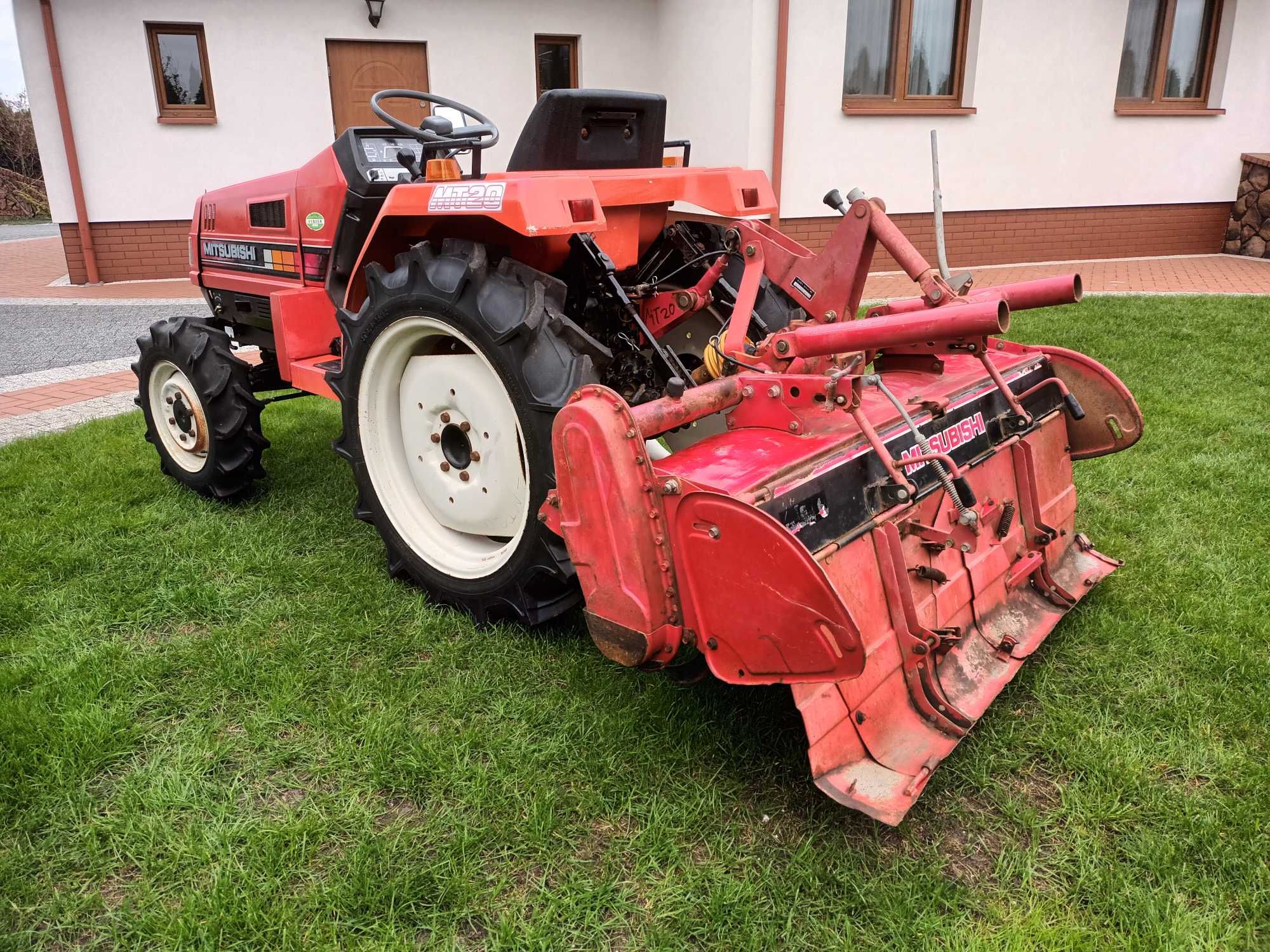 Sprzedam traktor SHIBAURA STIGER w zestawie z glebogryzarką.