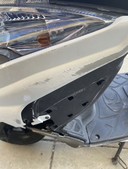 Kymco avariada (COMPLETA NÃO VENDO AS PEÇAS)