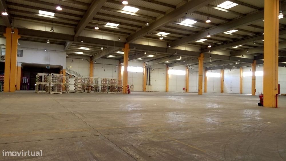 Armazém Logístico Palmela Arrendamento | 3.486 m2 | AutoEuropa
