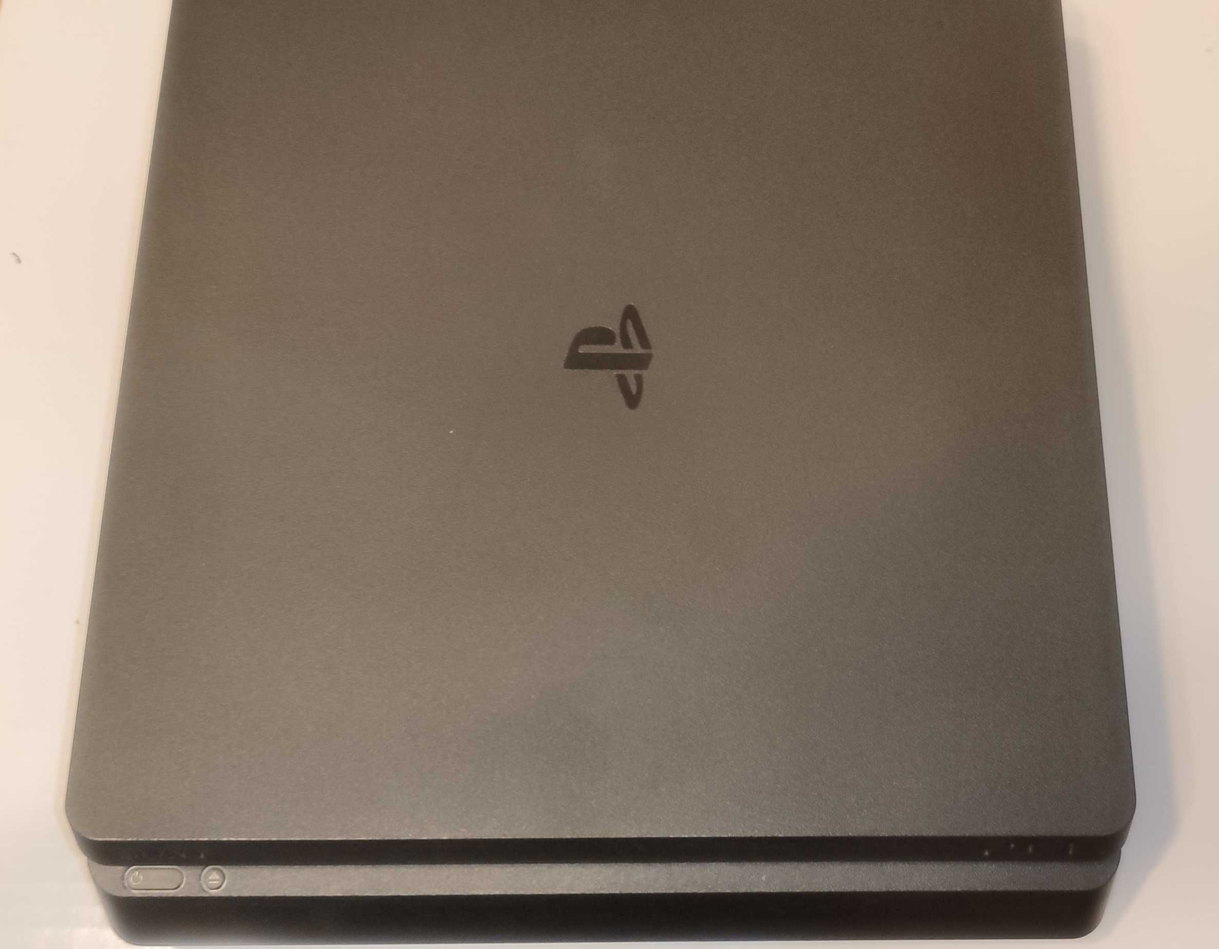 PlayStation 4 Slim 1tb