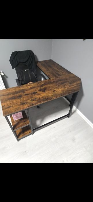 Nowoczesne biurko narożne loft / industrialne – drewno + metal