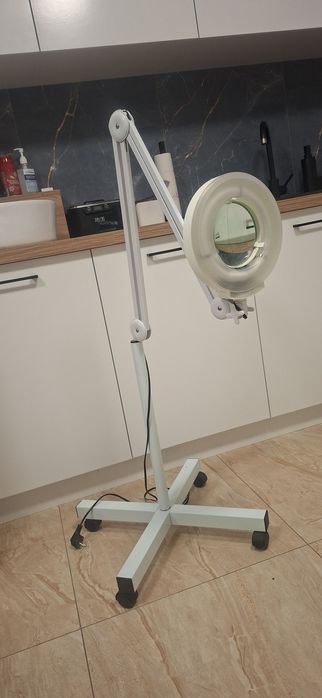Lampa lupa kosmetyczna