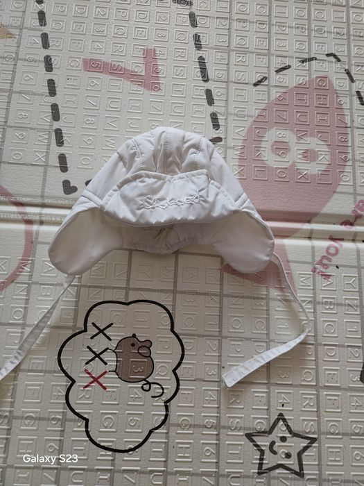 Дитяча осінньо- весняна шапка