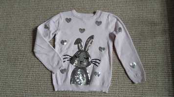 Śliczny dziewczęcy sweterek z cekinowym króliczkiem 122 Primark