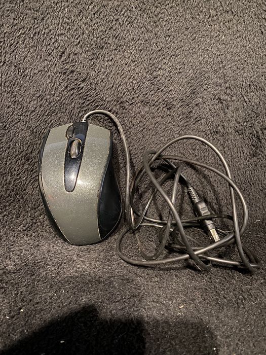 Продам проводную USB мышку фирмы A4tech