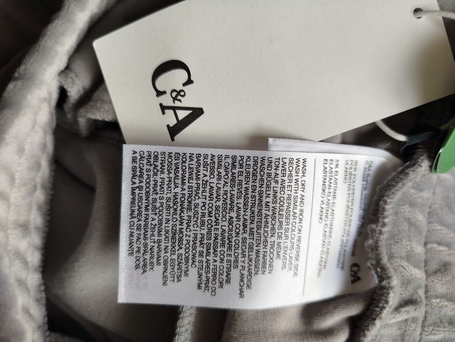 Spodnie dresowe nowe