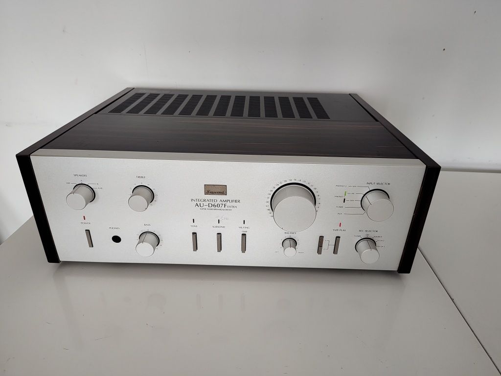 Sansui AU-D607F EXTRA , Wzmacniacz stereo